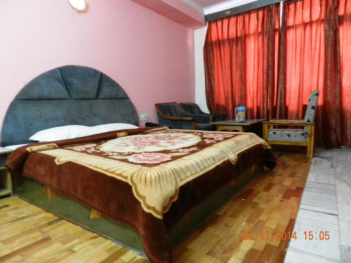 Hotel Seagull Маналі Екстер'єр фото